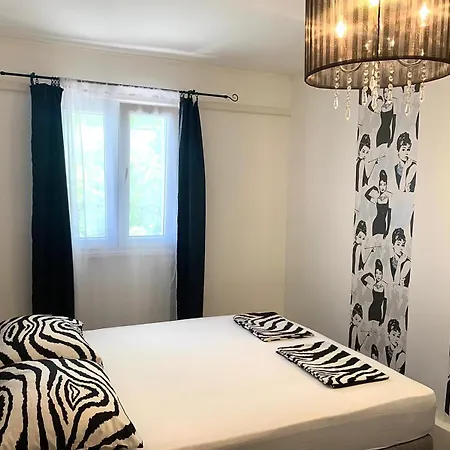 Apartment Vintage Chic